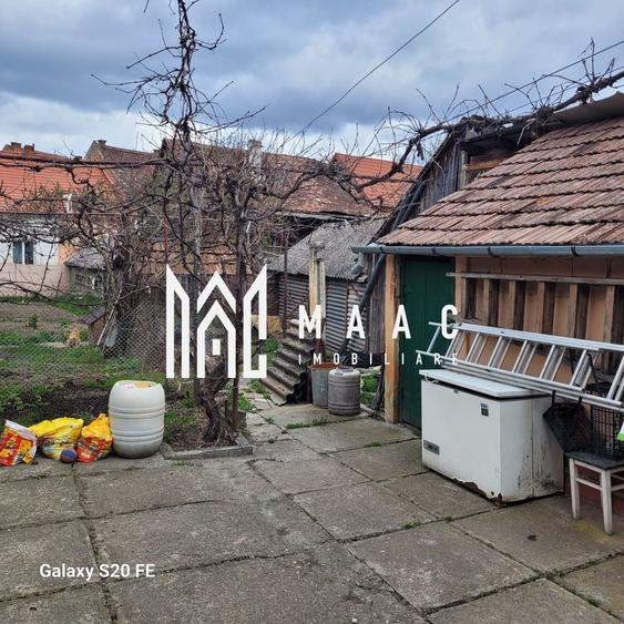 Casă individuală cu 3 camere cu Canalizare în Central