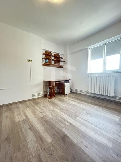 Apartament cu 4 camere semidecomandat, mobilat în ICIL