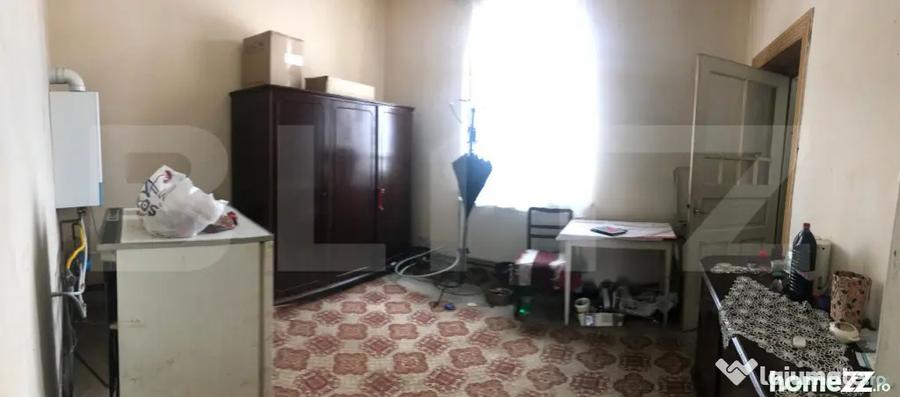 Casă cu 4 camere cu Teren 3920 Mp în Ulmi