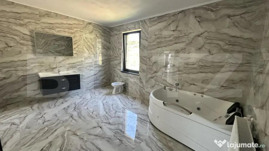 Casă cu 5 camere cu Teren 3200 Mp în Luncoiu de Sus