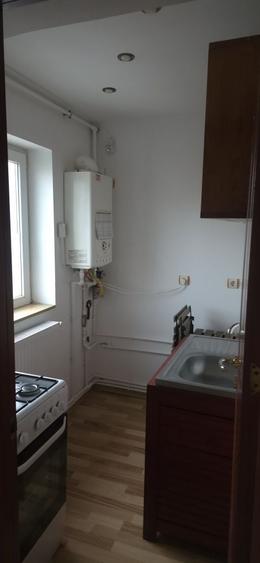 Garsonieră decomandată în Casa Cărții