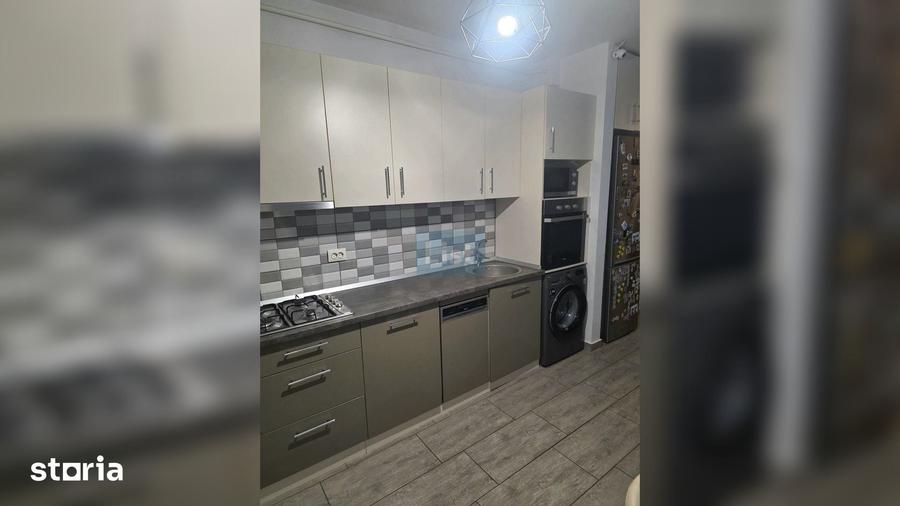 Apartament cu 3 camere semidecomandat în Florești