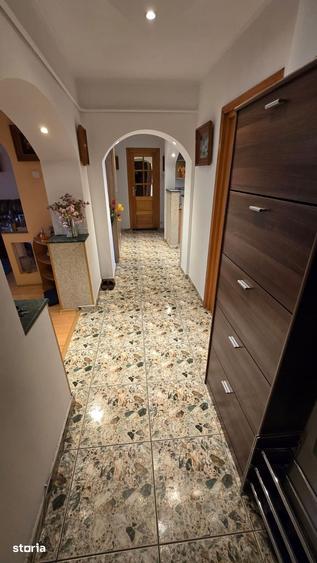 Apartament cu 3 camere în Nicolina