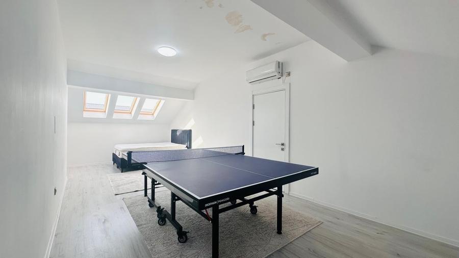 Duplex cu 5 camere cu Canalizare în Otopeni