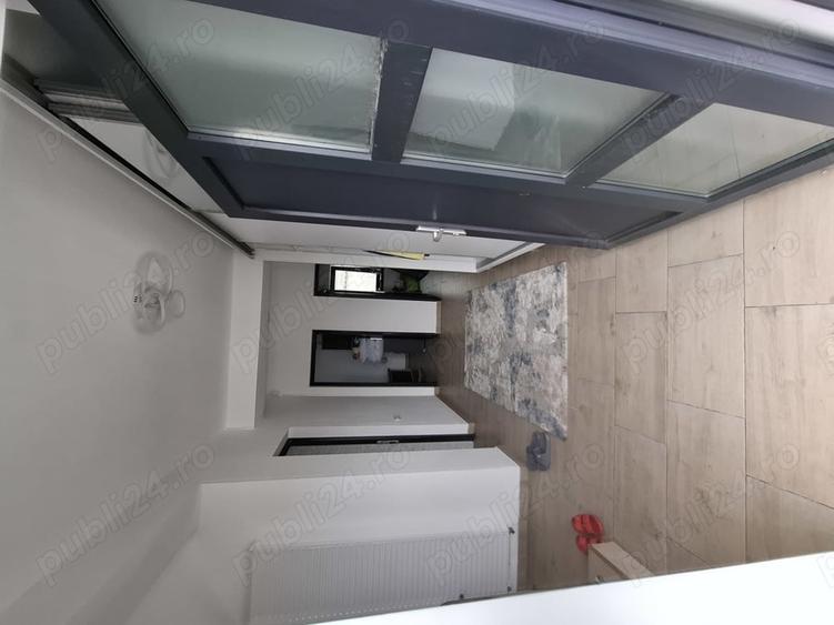 Casă cu 3 camere în Schitu