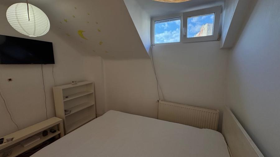 Apartament cu 2 camere semidecomandat, mobilat în Universitate