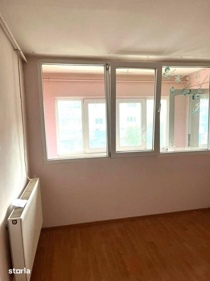 Apartament cu 2 camere semidecomandat în Cornișa