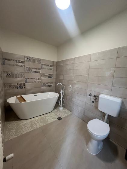 Apartament cu 3 camere decomandat în Herăstrău
