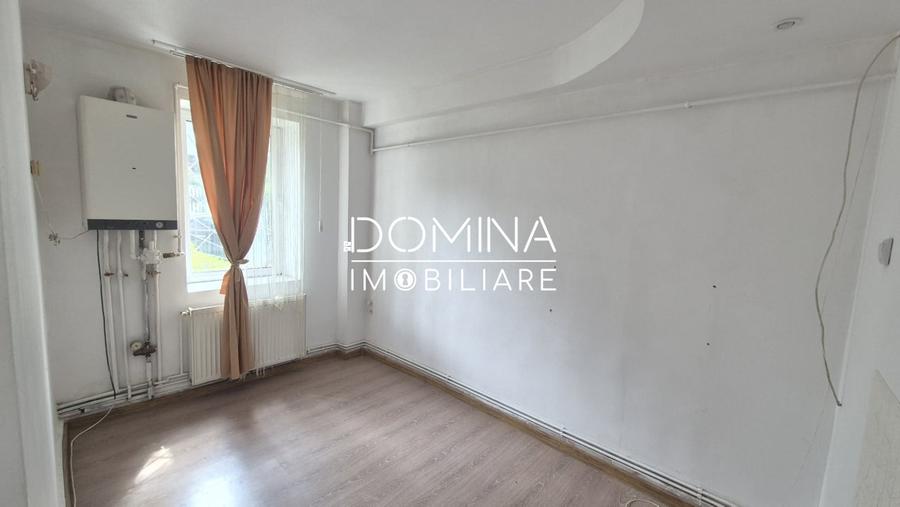 Spațiu comercial, de 45 mp, în Central