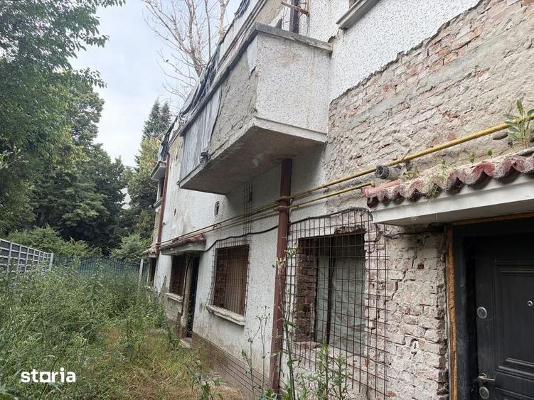 Casă cu 6 camere cu Teren 232 Mp în Floreasca
