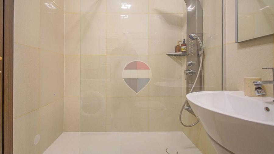 Apartament cu 2 camere decomandat, mobilat în Drumul Poienii