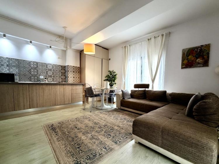 Apartament spațios cu 3 camere de vânzare in Mamaia Nord | 150m de plaja - 1