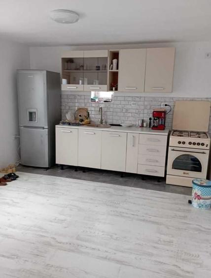 Casă cu 3 camere în Central