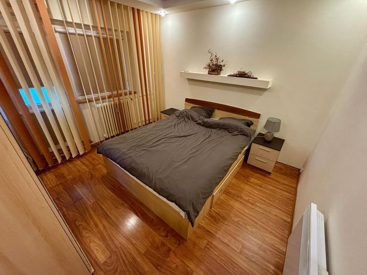 Apartament cu 2 camere decomandat în Enachiță Văcărescu