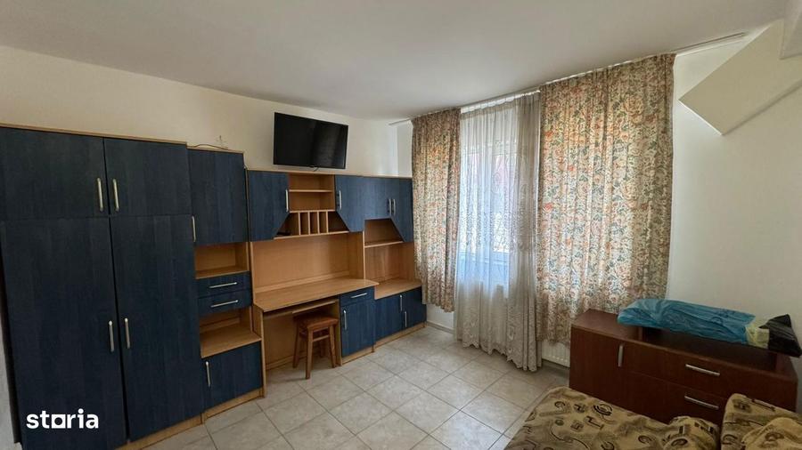 Garsoniera parter, langa Cora-Bacau - 1