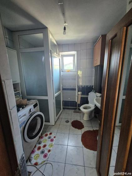 Casă în Laloșu