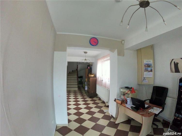 Casă cu 6 camere cu Teren 1412 Mp în Breaza de Sus