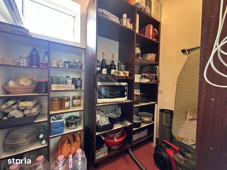 Casă cu 4 camere cu Teren 660 Mp în Central