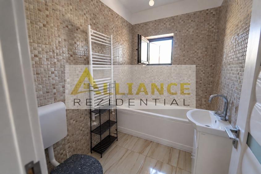 Casă individuală cu 5 camere cu Canalizare în Berceni