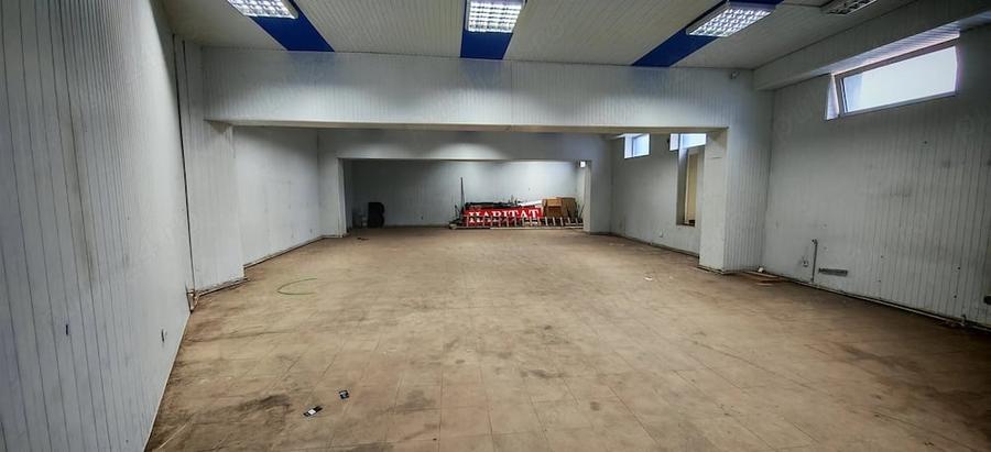 Spațiu comercial, de 210 mp, în Central
