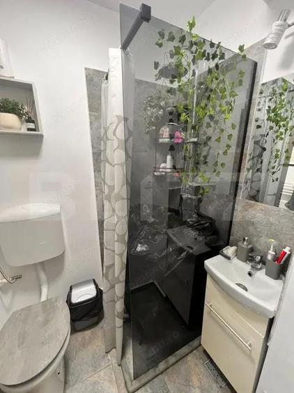 Apartament cu 4 camere decomandat, mobilat în Central