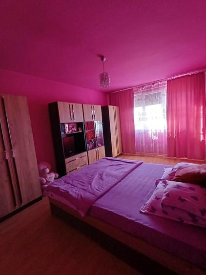 De vanzare ,apartament 2 camere - 2