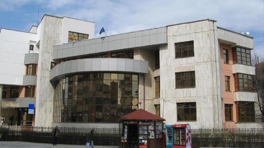 Birou, în Central