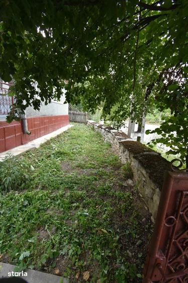 Casă cu 4 camere cu Teren 736 Mp în Luna