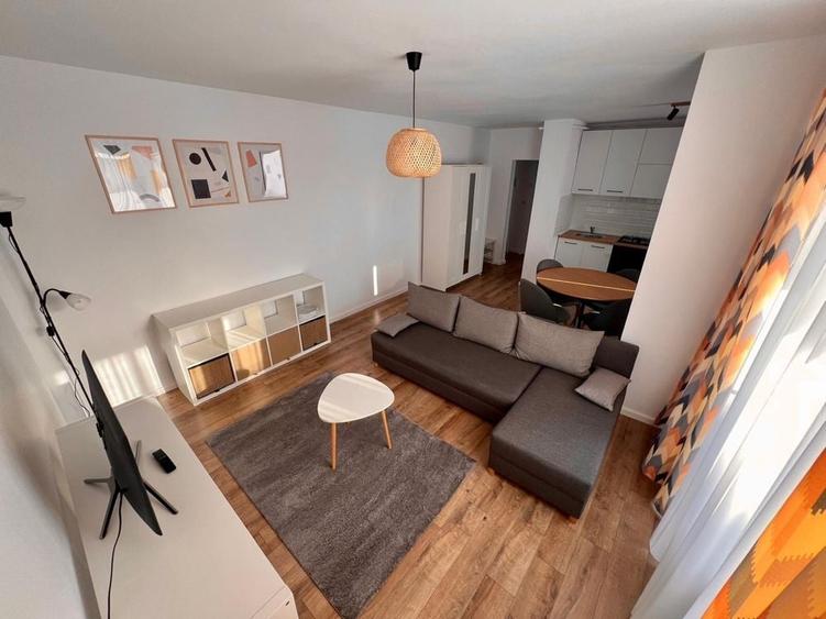 Apartament cu 2 camere decomandat în Pandurilor
