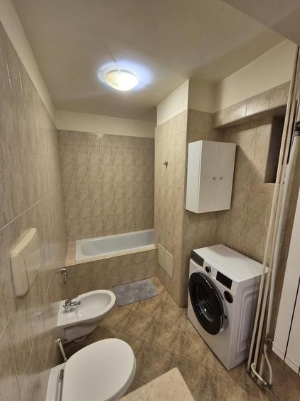Apartament cu 2 camere decomandat în Spitalul Județean