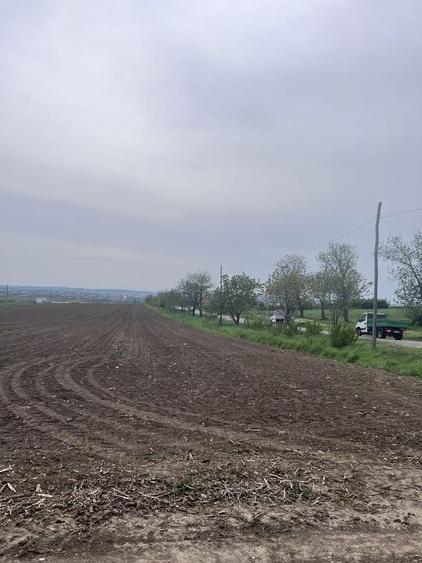 Teren de 11000 mp, în Central