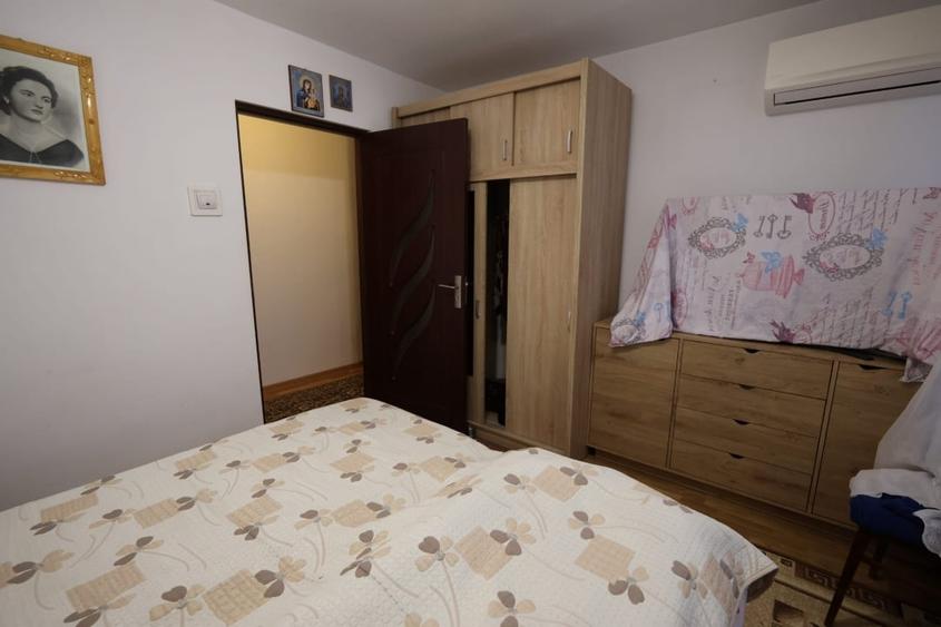 Apartament cu 4 camere decomandat în Păcurari