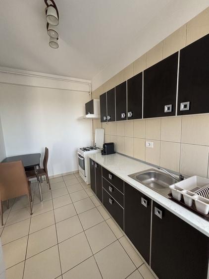 Apartament cu 2 camere decomandat în Găvana