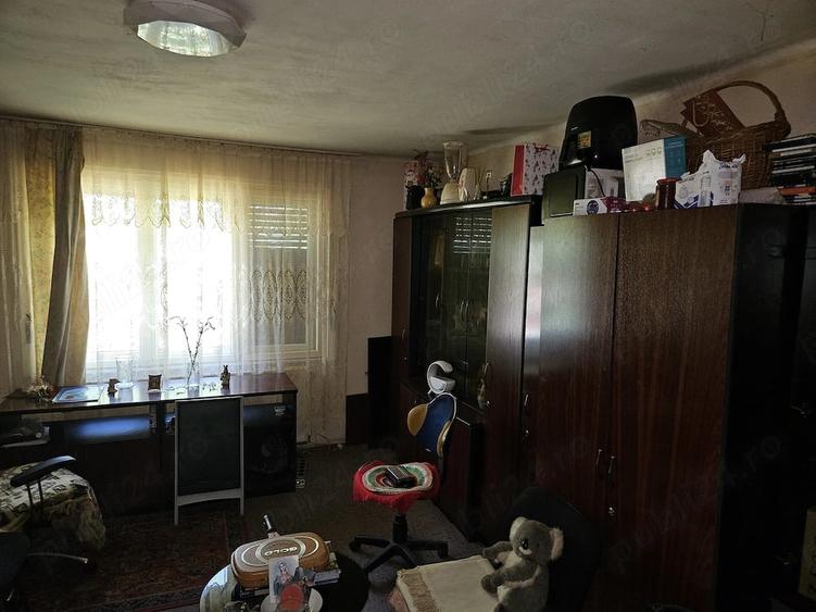 Casă cu 2 camere cu Teren 522 Mp în Exterior Vest
