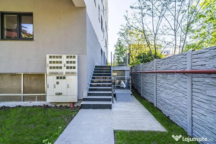 Apartament cu 2 camere decomandat în Păcii