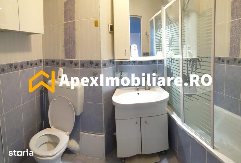 Apartament cu 2 camere decomandat în P-ța Unirii