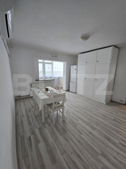 Apartament cu 3 camere semidecomandat, mobilat în Soarelui