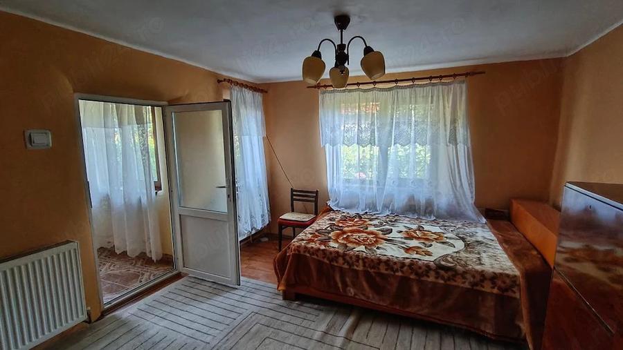 Casă cu 4 camere cu Teren 607 Mp în Central