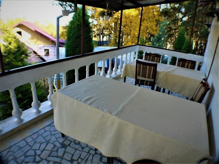 Hotel/Pensiune, de 12 mp, în Moinești