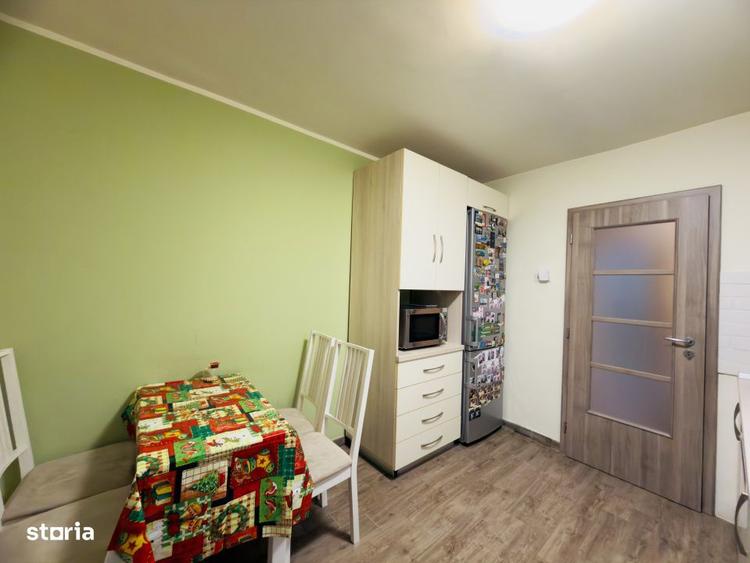 Apartament cu 4 camere decomandat, mobilat în Steaua