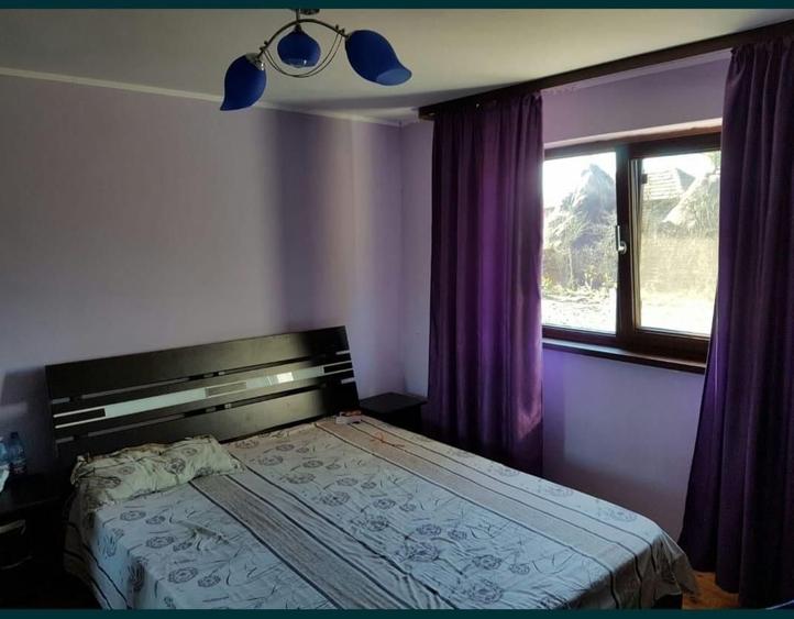 Casă cu 4 camere în Noua