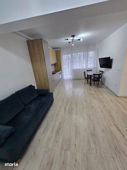 Apartament cu 3 camere decomandat în Baciu