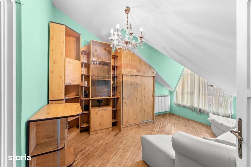 Casă cu 3 camere cu Teren 320 Mp în Central