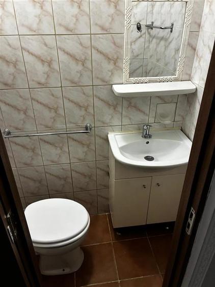 Apartament cu 3 camere decomandat în Dristor