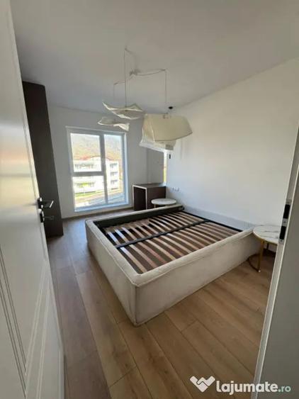 Apartament cu 2 camere decomandat, mobilat în Independenței