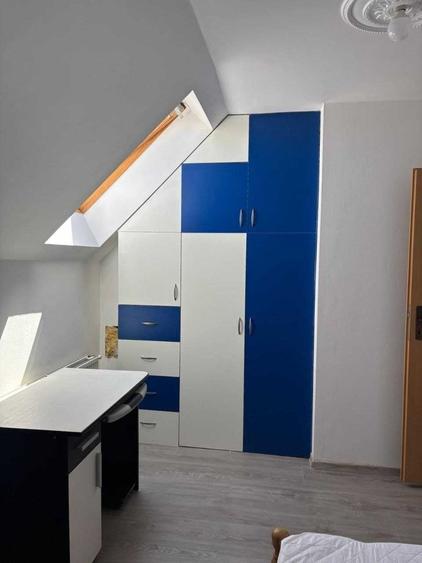 Apartament cu 3 camere decomandat în Între Lacuri