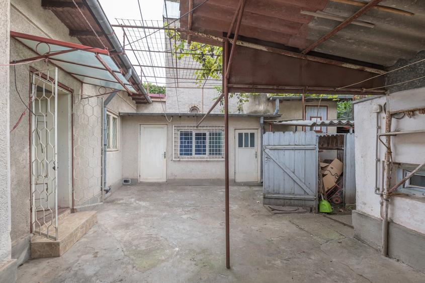 Casă individuală cu 2 camere cu Canalizare în Casa de Cultură