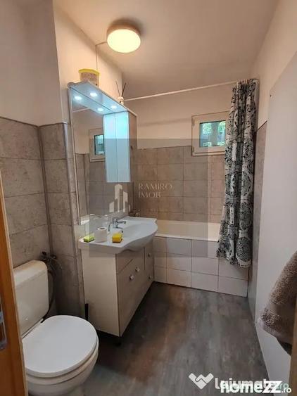 Apartament cu 3 camere semidecomandat în Brâncoveanu
