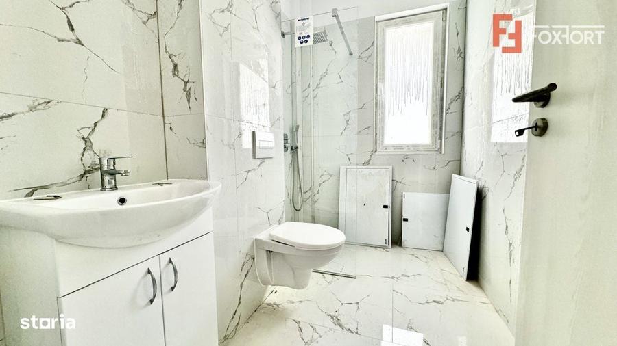 Apartament cu 3 camere semidecomandat în Central