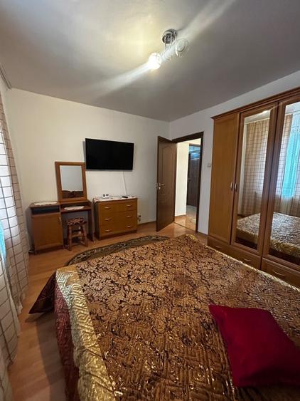 Apartament cu 2 camere, mobilat în 9 Mai
